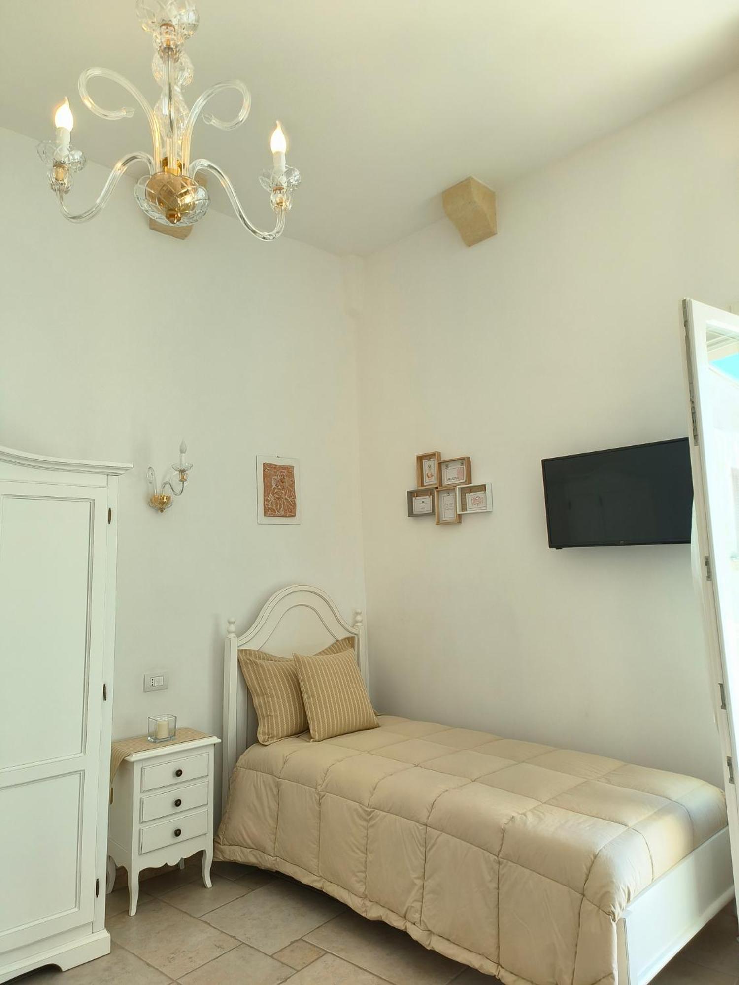 Dimora Palmieri Di Charme Bed & Breakfast Monopoli Luaran gambar